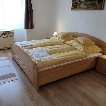Andrea Vendeghaz Villa Egerszolat Luaran gambar