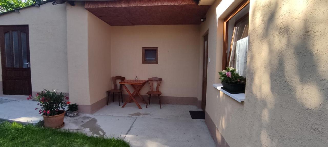 Andrea Vendeghaz Villa Egerszolat Luaran gambar